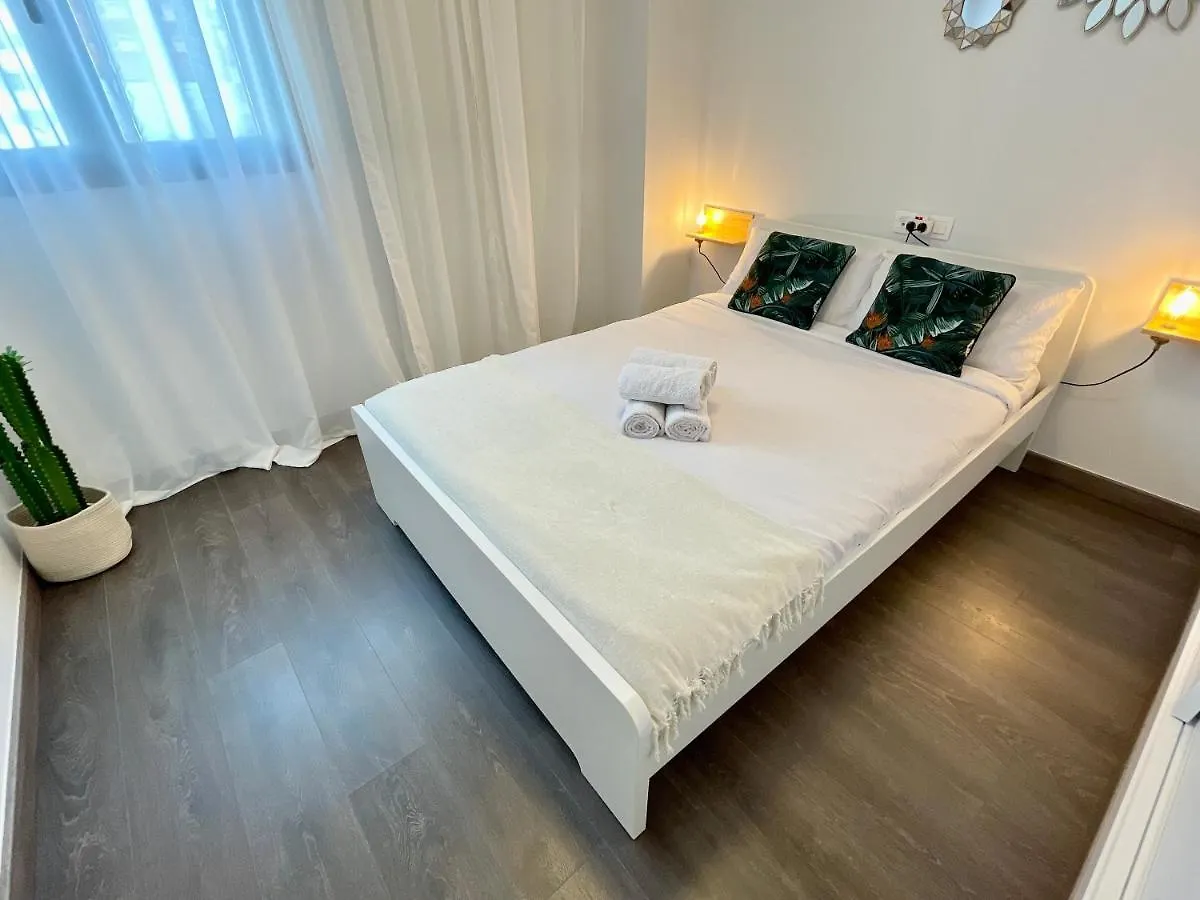 Casa Diamante - إِستيبونا 0*,  إسبانيا